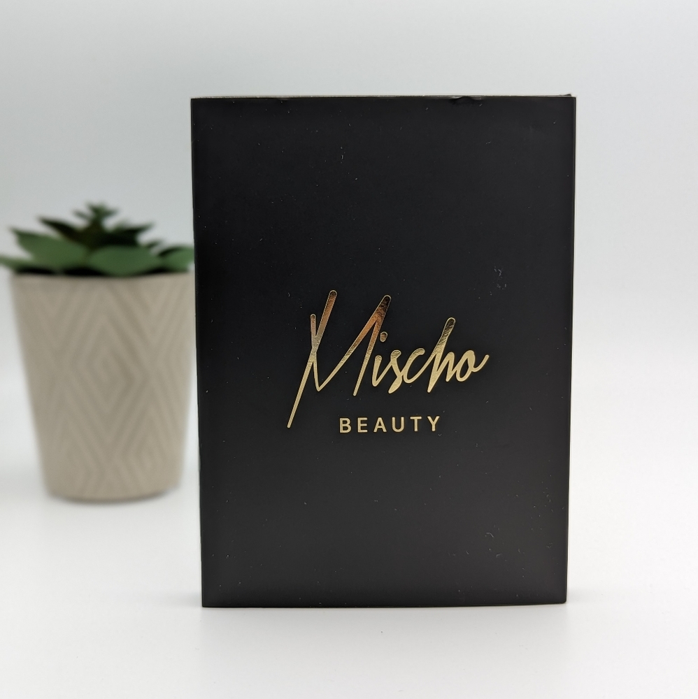 Mischo Beauty Eyeshadow Palette Limited Edition New